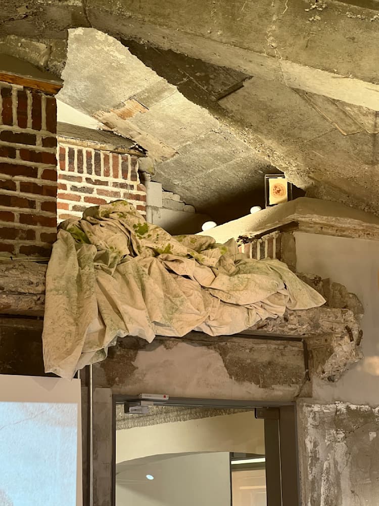 Someone's (     ) Stories — View 16 — Jay Lee