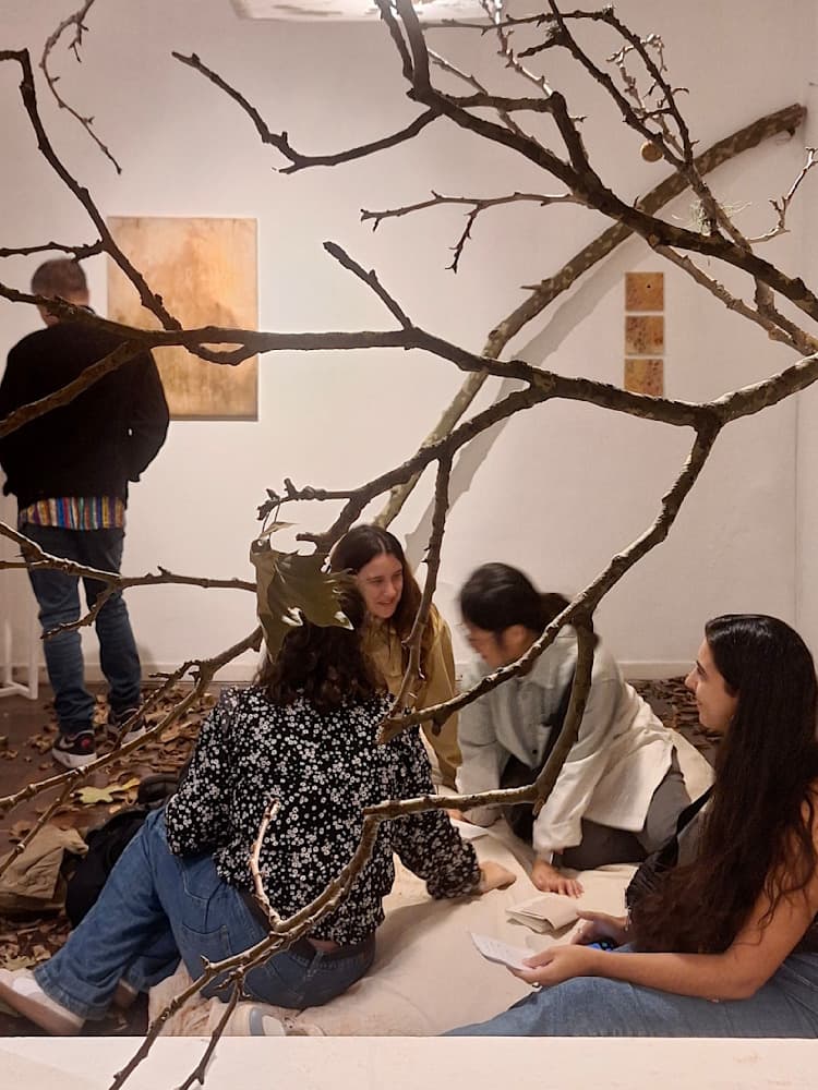 Hacer un Bosque (Making a Forest) — View 41 — Jay Lee